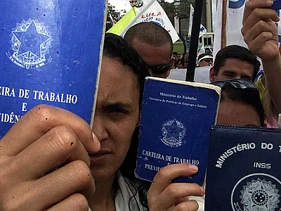 Número de trabalhadores ocupados continua aumentando no Brasil