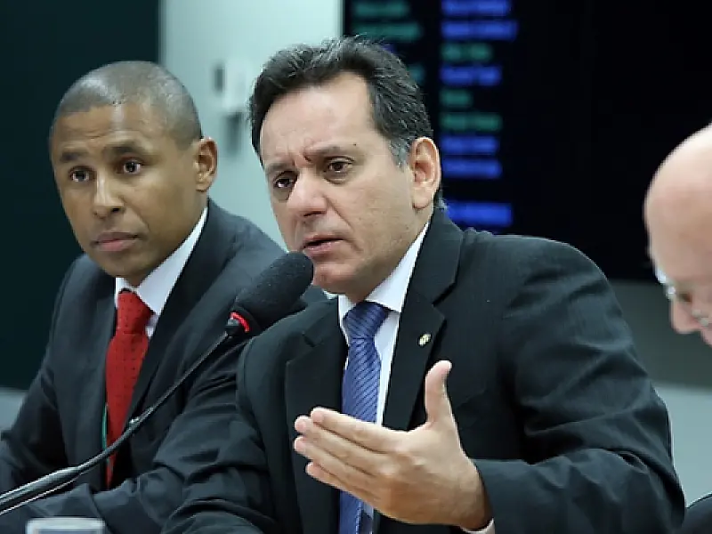 Pedido de vista adia análise de PEC sobre demarcação de terras indígenas