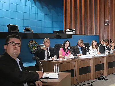 Em reunião, CPI investiga violação de direitos indígenas no Estado