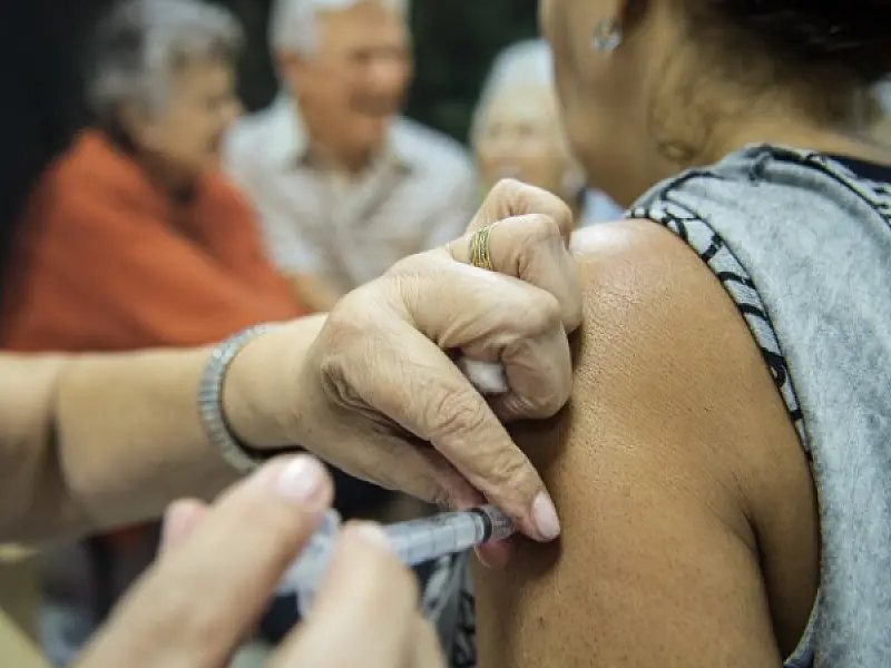 Mais de 35 mil pessoas foram vacinadas nos primeiros dias de campanha contra Influenza