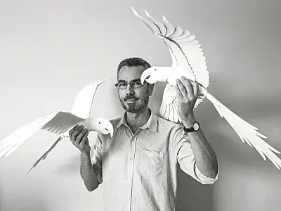 Organizada por fabricante de papéis, exposição traz reflexão sobre meio ambiente