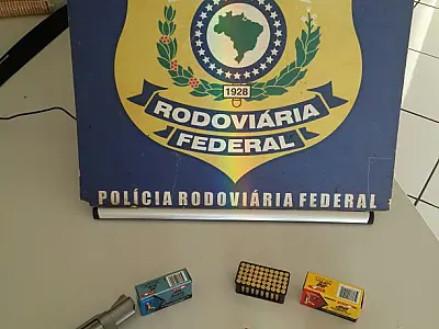 Homens são presos com armas e munições em MS