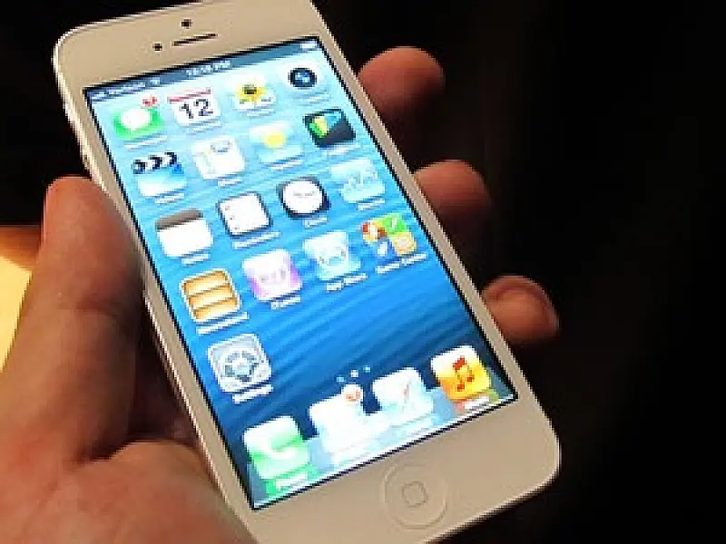 Iphone 5 começa a ser vendido nesta sexta no Brasil