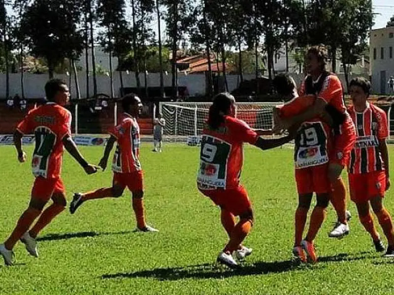 Apostando no conjunto, Naviraiense acredita na vaga