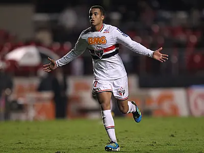 Nos acréscimos Lucas da vitória ao SP; Ceará vence o Inter no Beira Rio