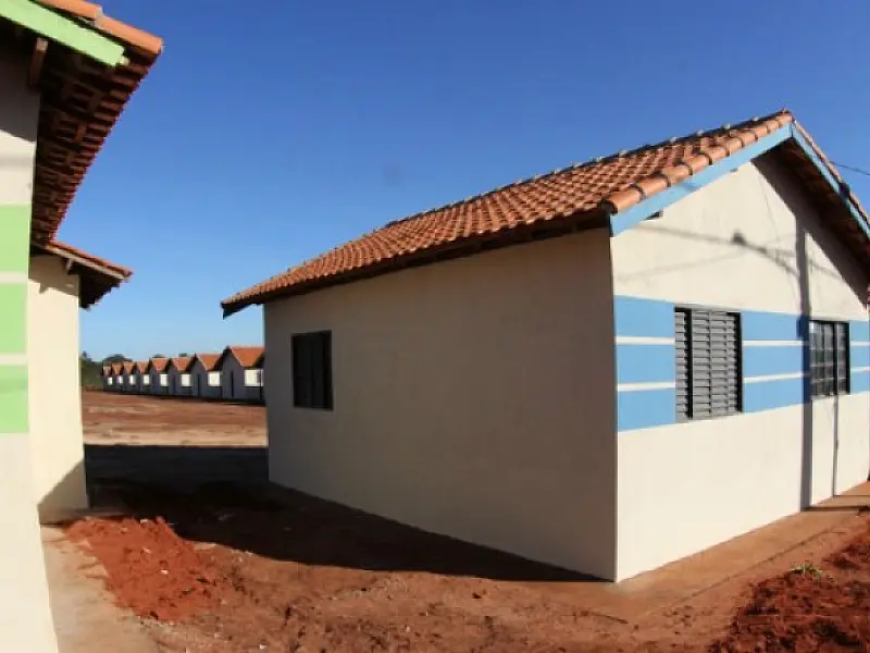 Estado sanciona Lei que regulariza imóveis da Agehab vendidos a terceiros