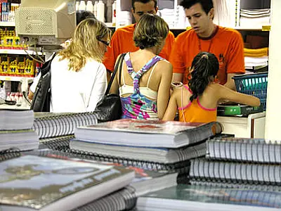 Procon aponta aumento de 1,6 % nos preços de materiais escolares na Capital