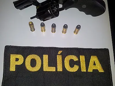 Arma de fogo é apreendida e uma pessoa é presa em Laguna Caarapã