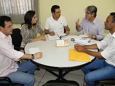 CPI decide pedir ainda hoje que Justiça impeça saída de Adalberto Siufi do Brasil