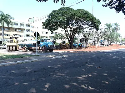 Agetran interdita trecho sentido centro-bairro para obra de recapeamento da Afonso Pena