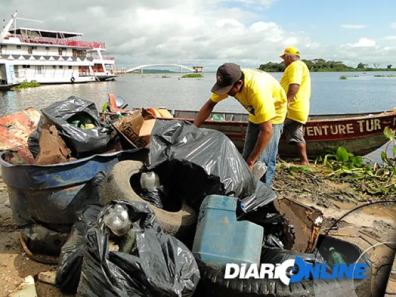 Pescadores coletam 600 quilos de lixo no rio Paraguai em Corumbá