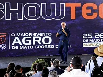 Governador entregou cobertores, atendeu o homem do campo e lançou maior festival cultural do Estado
