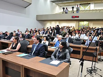 Semana de Economia é aberta com homenagens a personalidades