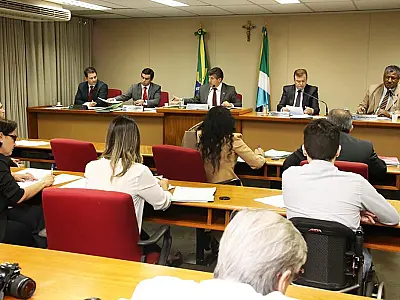 Instalação de geradores em hospitais recebe parecer favorável da CCJR