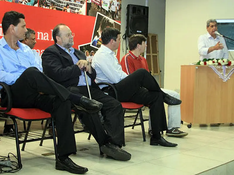 Puccinelli prestigia posse da nova diretoria da Fetagri e reafirma parceria