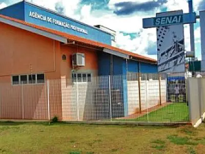 Senai aplica provas de processo seletivo neste domingo