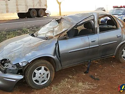 Um capotamento próximo a São Gabriel deixa motorista em estado grave