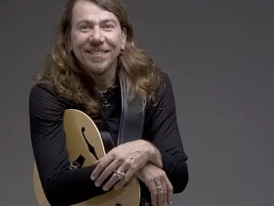 Cantor Lenine apresenta "Chão" no próximo sábado