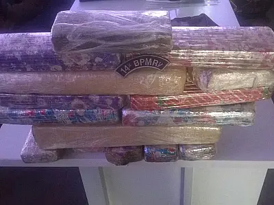 Polícia Militar Rodoviária apreende 15 tabletes de maconha na MS 380