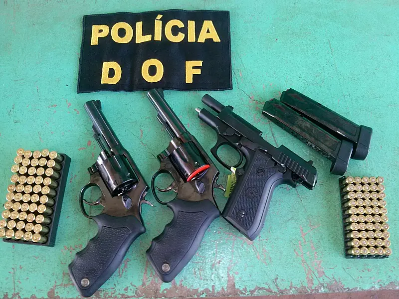 DOF apreende três armas de fogo e munições
