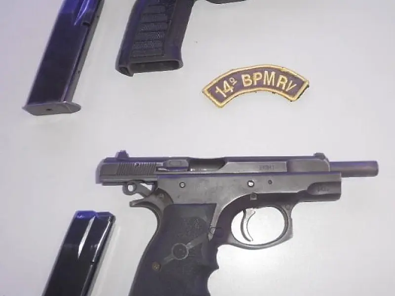 PMR apreende pistolas de uso restrito na MS 386