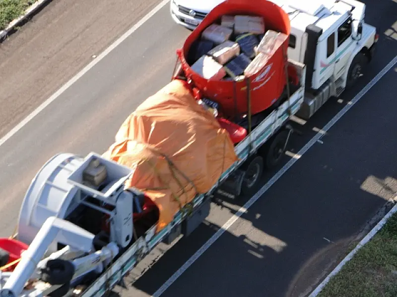PRF apreende contrabando transportado em equipamentos agrícolas na BR-163