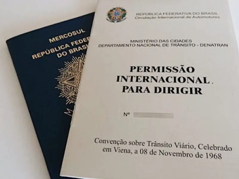 Vai viajar para o exterior? Saiba como solicitar a Permissão Internacional para Dirigir