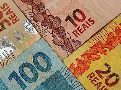 Estado deposita hoje salários dos servidores com 1ª parcela do 13º
