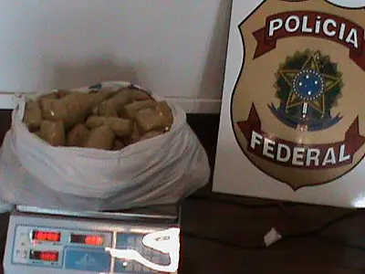 Douradense é flagrado com 10 quilos de haxixe no Paraná