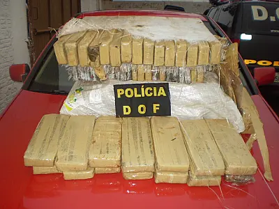 DOF apreende 79 quilos de maconha em veículo
