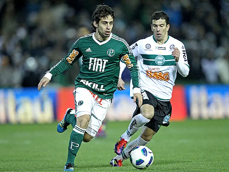 Coritiba e Palmeiras ficam no 1 a 1