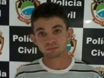 Acusado de matar e atear fogo em comerciante é preso em MT