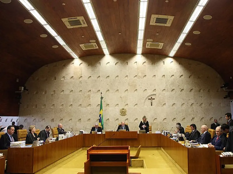 Maioria dos ministros mantém no Supremo investigação sobre Lula