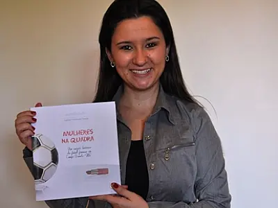 Campo-grandense lança livro sobre futsal feminino da Capital