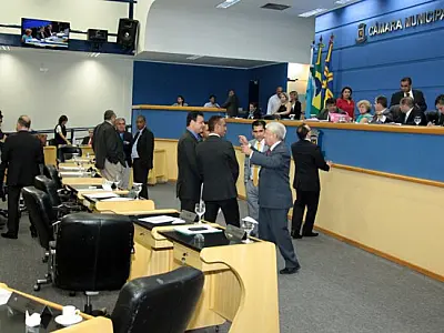 Vereadores votam LOA em duas sessões na próxima terça-feira