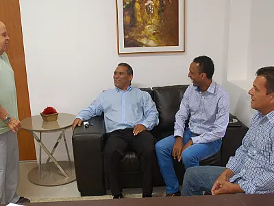 Presidente do PSD afirma que se alguém não votar pela decisão do partido será excluído