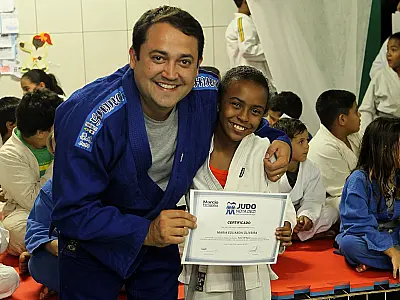 Novos judocas são graduados na Capital pelo Projeto Judô Nota Dez