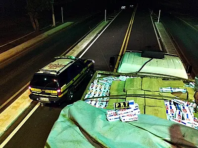 Polícia Rodoviária Federal apreende 30 mil pacotes de cigarro