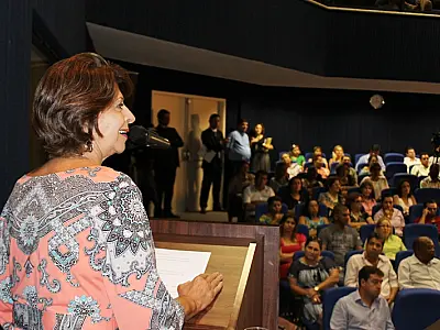 TCE lança livro que relaciona rendimento e custos da educação em MS