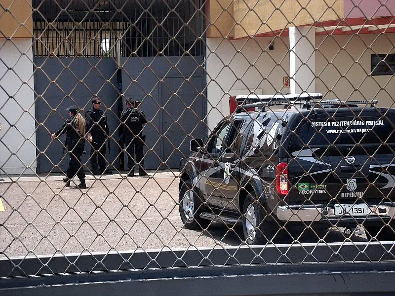 Sete líderes de facções são transferidos do MA para Campo Grande