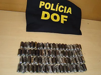 Jovem é preso com droga presa ao corpo