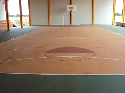 Sociedade Educacional Juliano Varela inaugura quadra poliesportiva