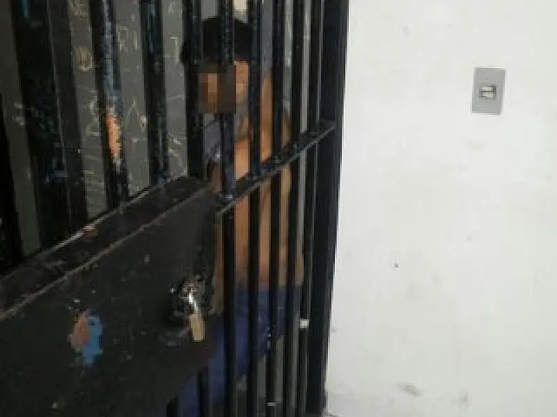 Homem é encontrado morto dentro de cela em Camapuã