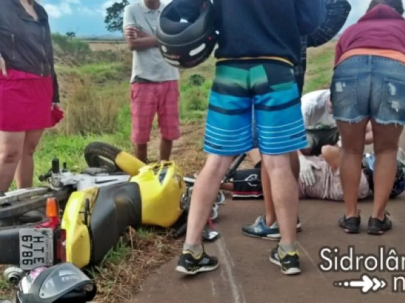 Casal de moto cai ao desviar de um cachorro na BR 060