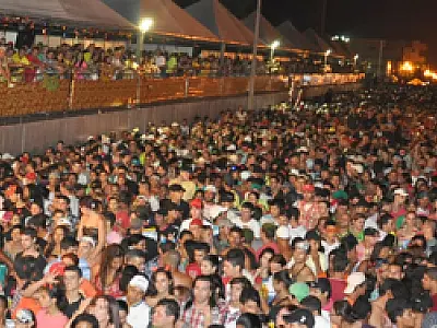 Fátima Folia continua hoje com 2º dia do desfile dos Blocos Carnavalescos