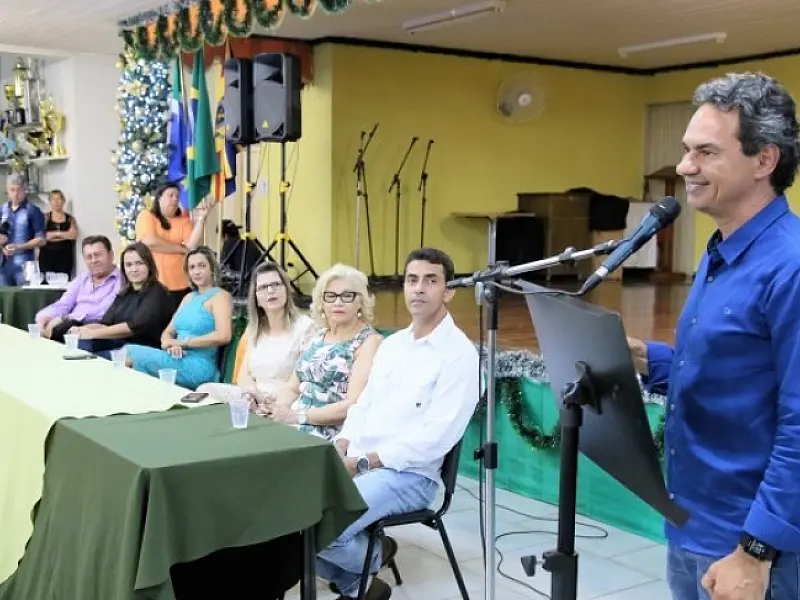 Posse de diretores e adjuntos consolida gestão democrática na educação