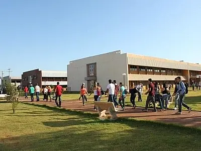 Prazo de concurso da UFGD com salários de até R$ 9,5 mil se encerram na sexta