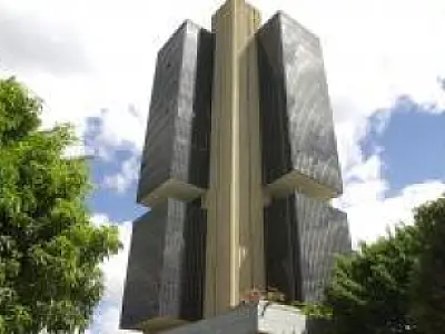 Atividade econômica cai 0,76% em agosto