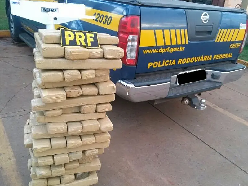 Veículo furtado em SP é encontrado pela PRF