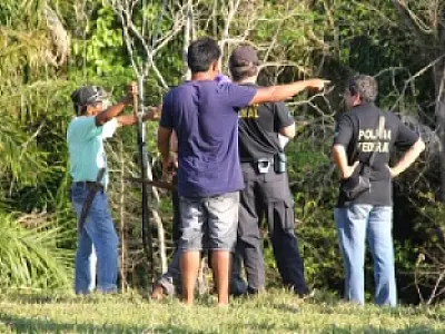 Polícia Federal faz reconstituição da morte e encontra sangue de índio